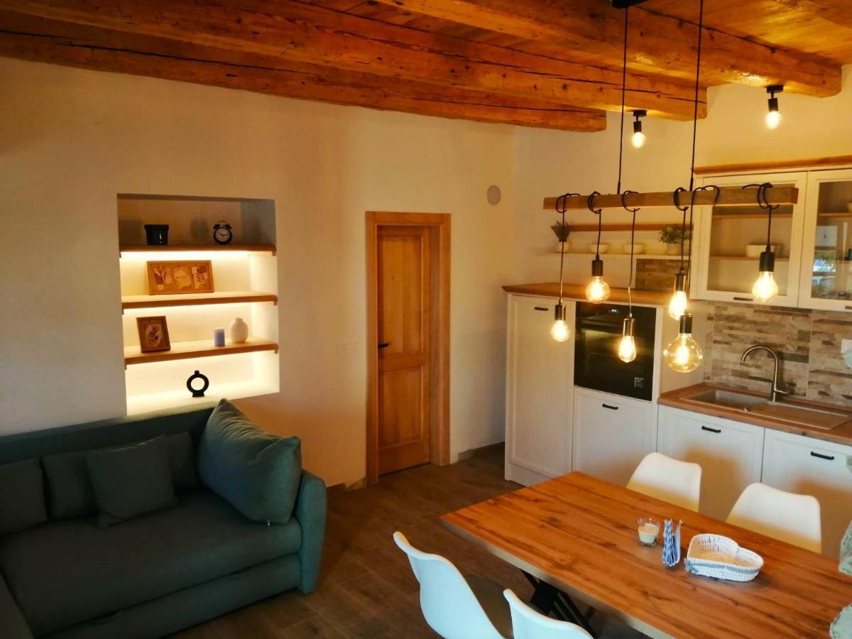 Apartments Dalmatian Stone House Turanj Exterior photo
